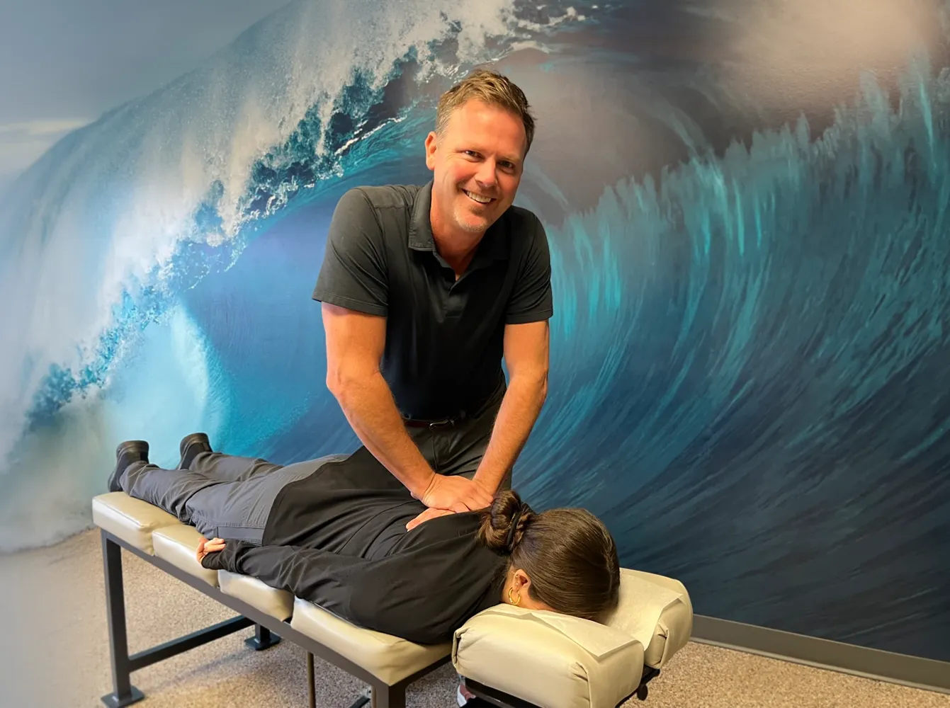 Chiropractor Santa Clarita CA Ron Bittle Adjusting Patient